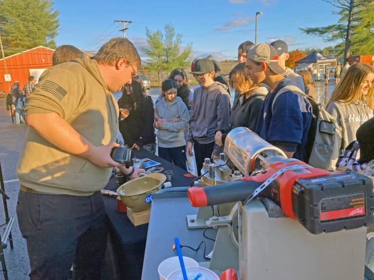 Hands on Portsmouth Navy Shipyard popup